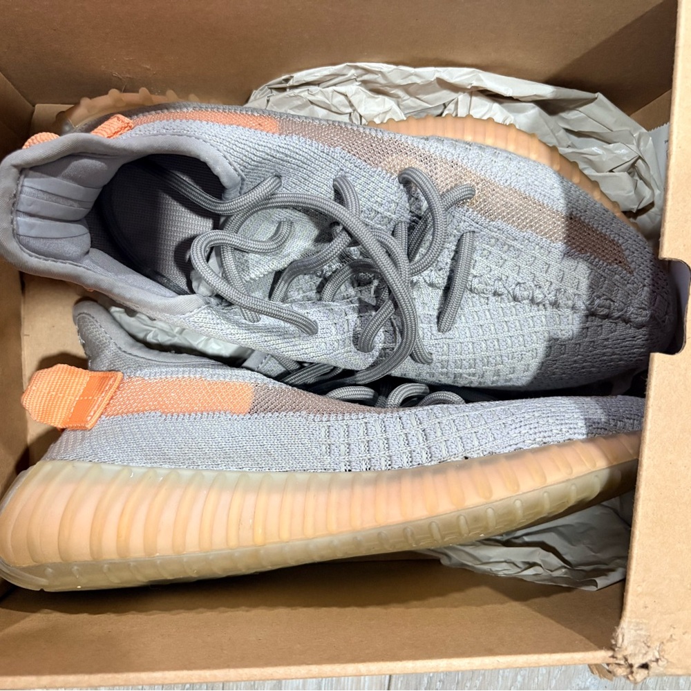 Light Gray Knit Sneakers with Peach Accent